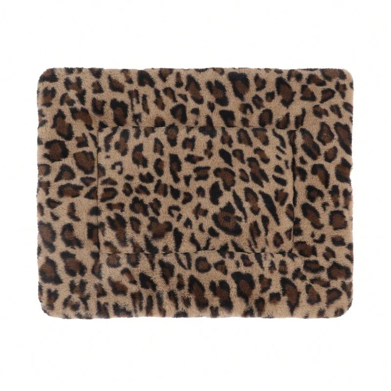 1pc Leopard Print Plush Pet Mat, Reversible Plush Pet Mat Ultra Soft Dog Cat Crate Mat Sleeping Cushion Pad Machine Washable
